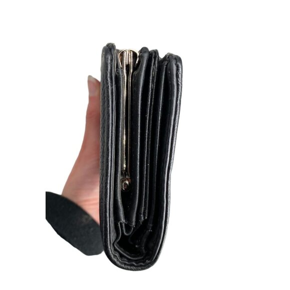 Genuine Leather Black Wallet With Snap Closure & Multiple Card Slots - Picture 6 of 6